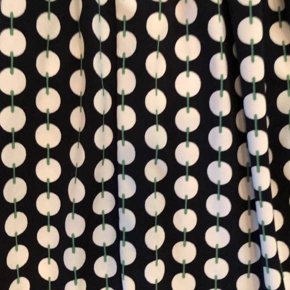 Cute Polk a dot top - Picture 4 of 4